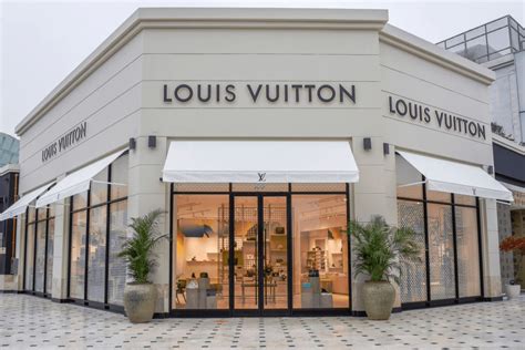 louis vuitton perú|louis vuitton stores peru.